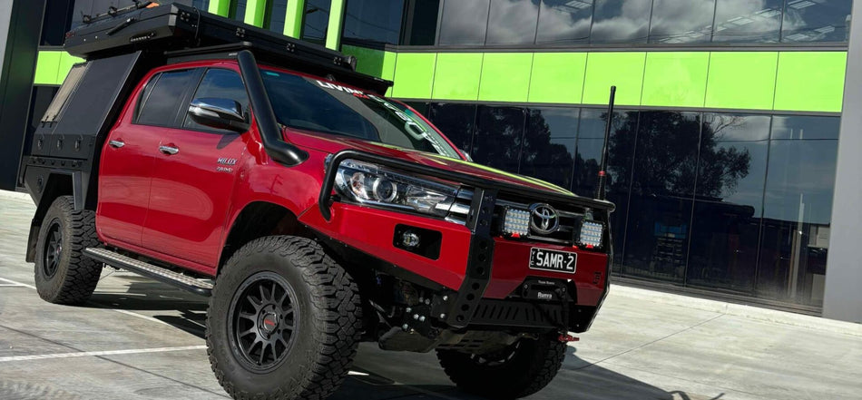 N80 Toyota Hilux 2015-2020 Hooped (Dallas) Bull Bar