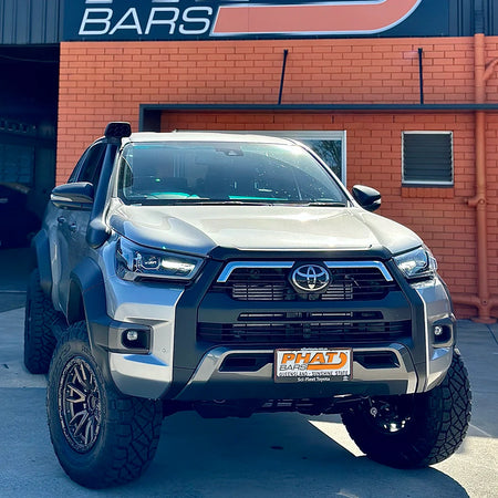 Toyota Hilux Rogue WIDE BODY Radflo 2.0 Long Travel Suspension Kit1