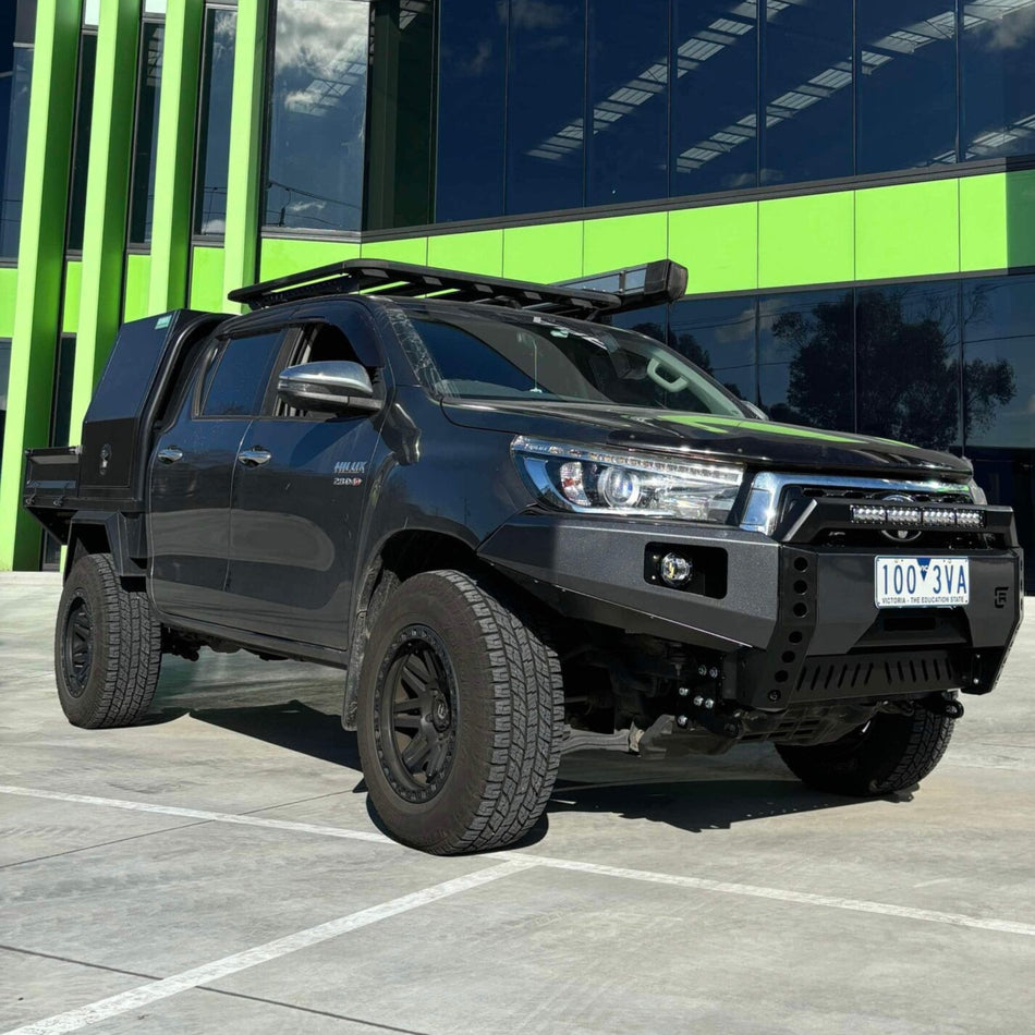 N80 Toyota Hilux 2015-2020 Low Line (Winter) Bull Bar [Includes Bolt on light bar hoop]