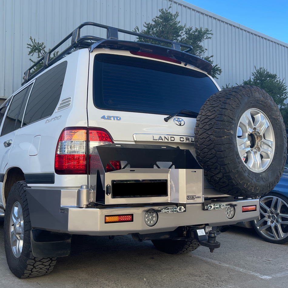 105 Series Toyota Landcruiser Rear Bar