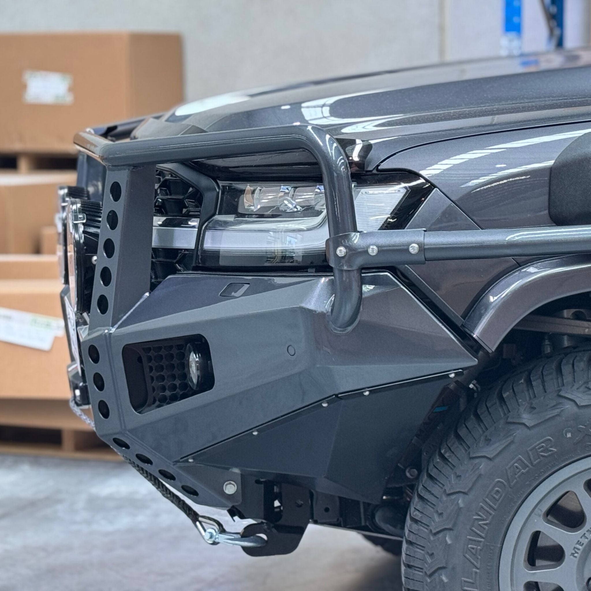 wa 300 Series Toyota Landcruiser Hooped (Dallas) Bull Bar - 4x4