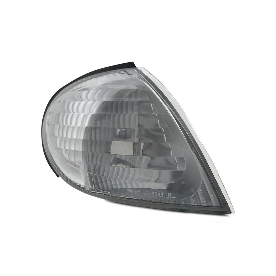 Indicator Corner Light Single Reflector RIGHT Fits Nissan Pulsar N16 Sedan 2000 - 2003