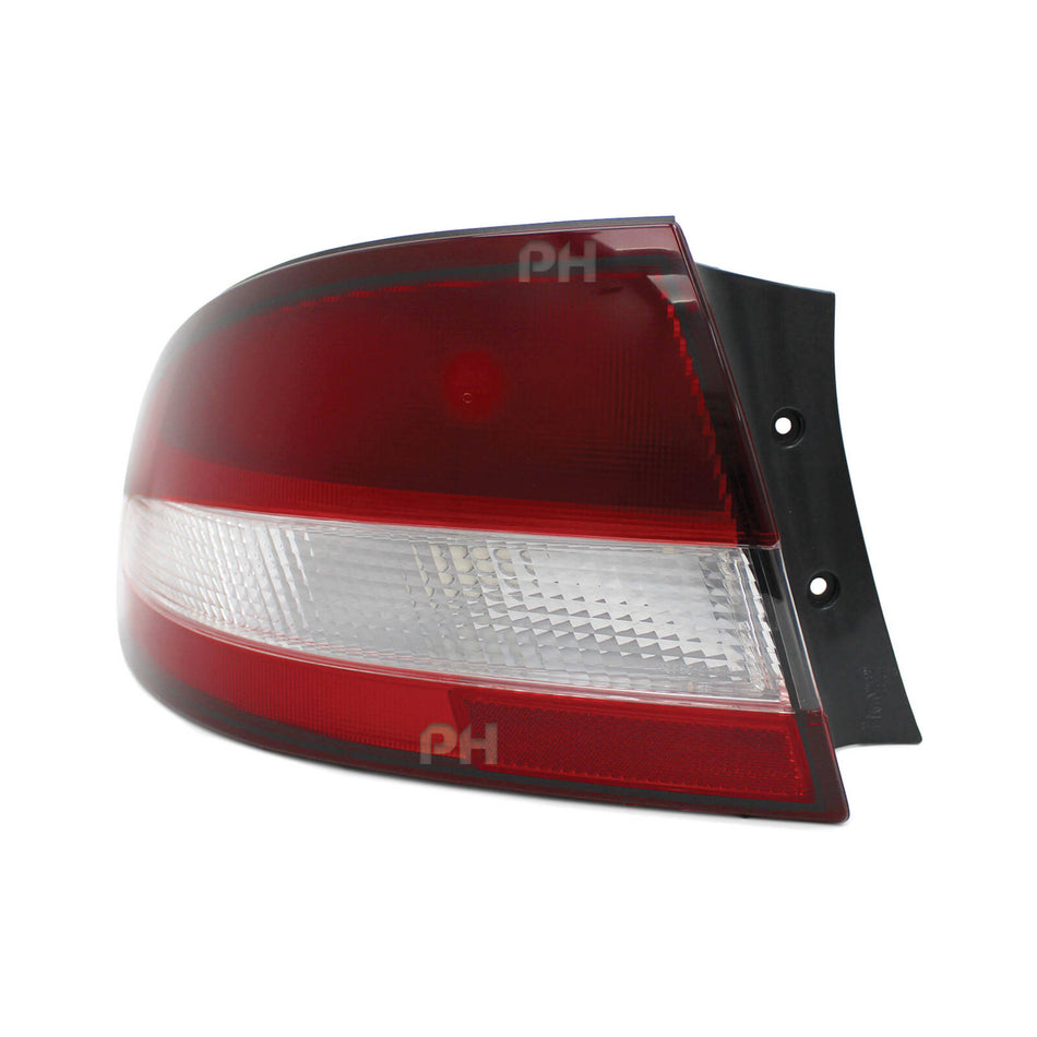 Tail Light LEFT fits Holden Commodore VT Sedan Series 2 1999 - 2000