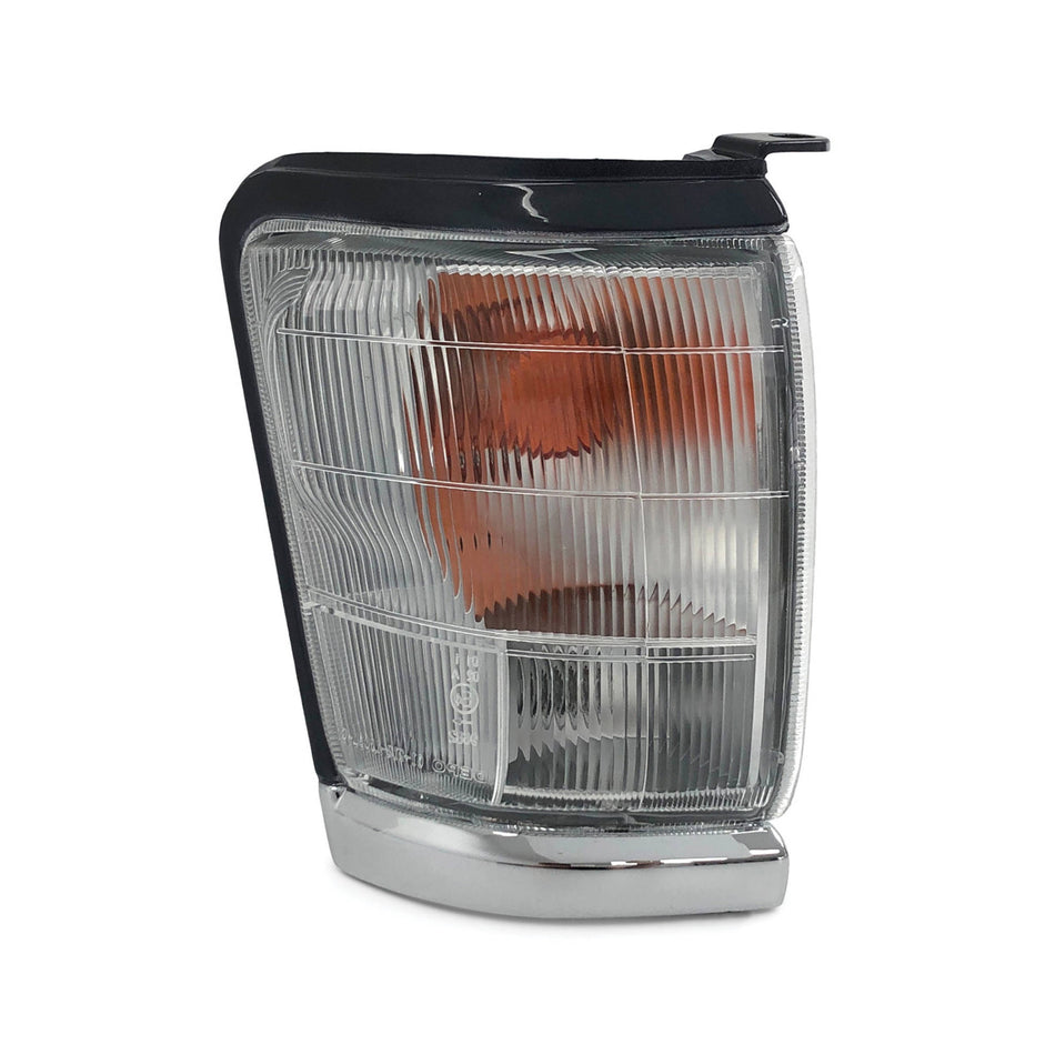 Corner Indicator Park Light Chrome RIGHT Fits Toyota Hilux SR5 4WD 1997 - 2001