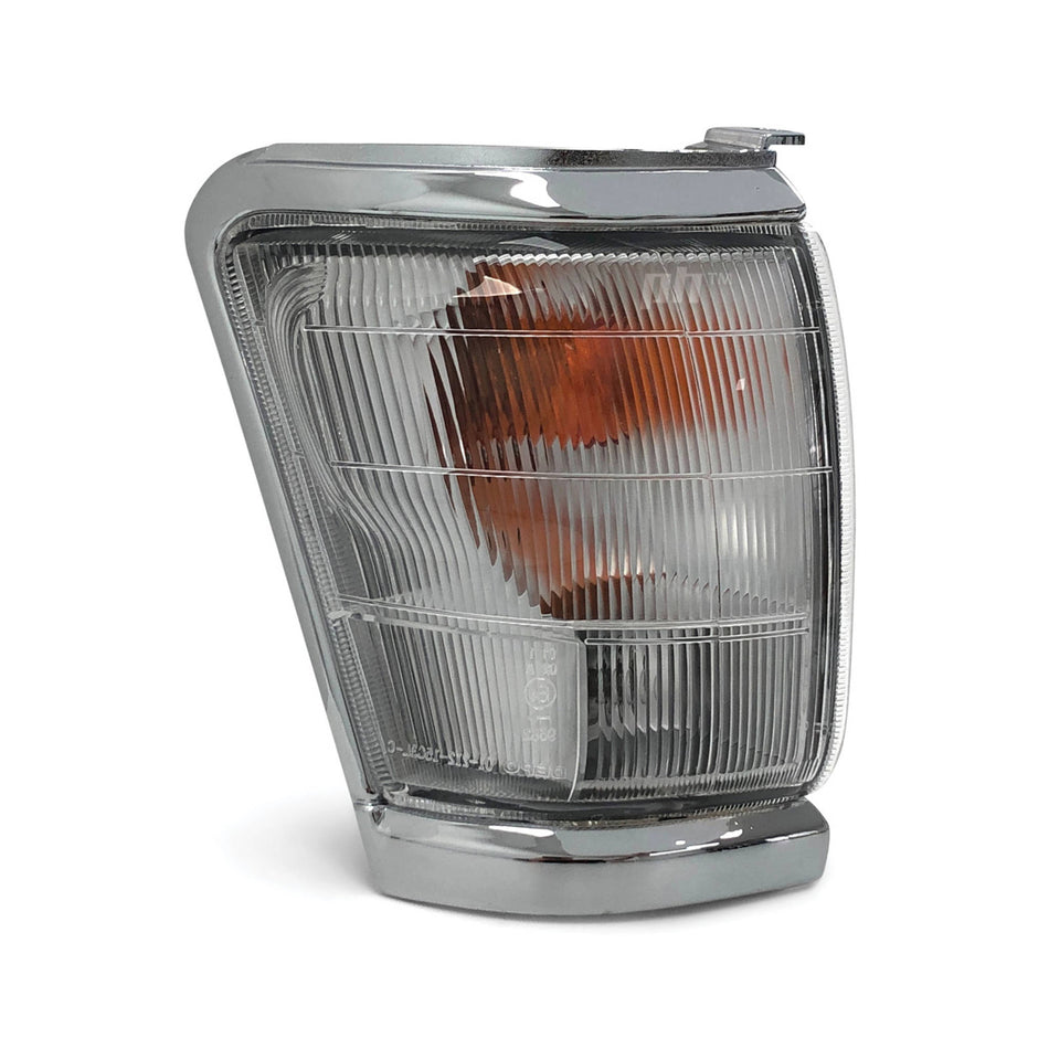 Corner Indicator Park Light Chrome RIGHT Fits Toyota Hilux 2WD 1997 - 2001 RH