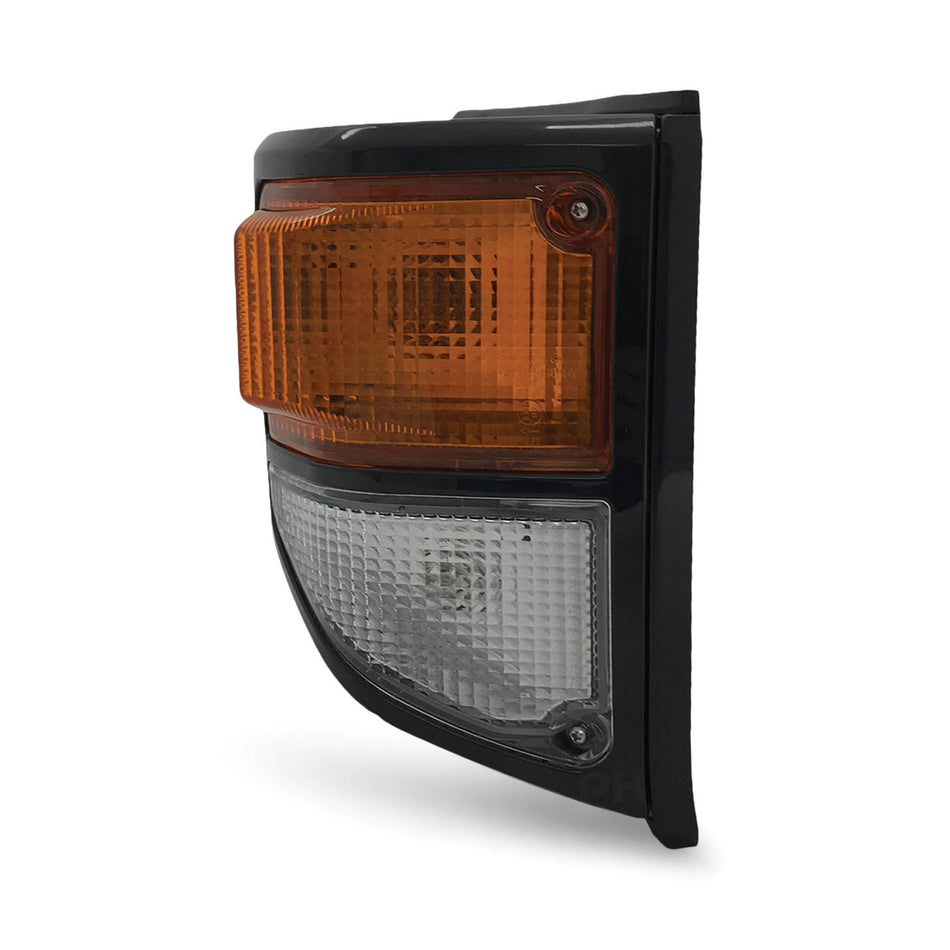 Corner Indicator Light RIGHT Black Fits Toyota Landcruiser 78 79 series 1999 - 2007