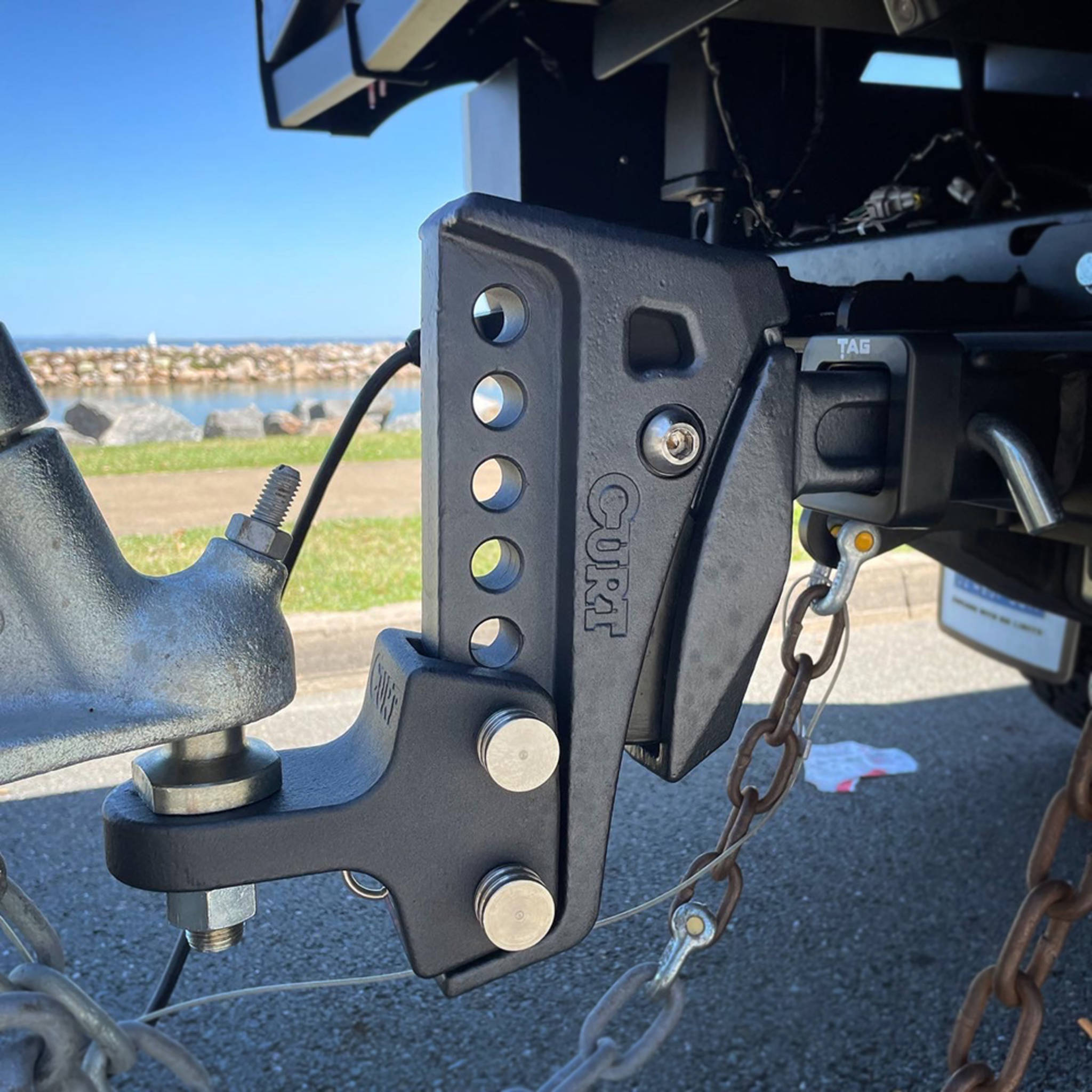 CURT - CURT Rebellion XD ShockDrop Ball Mount Kit - 4x4 Offroad Centre
