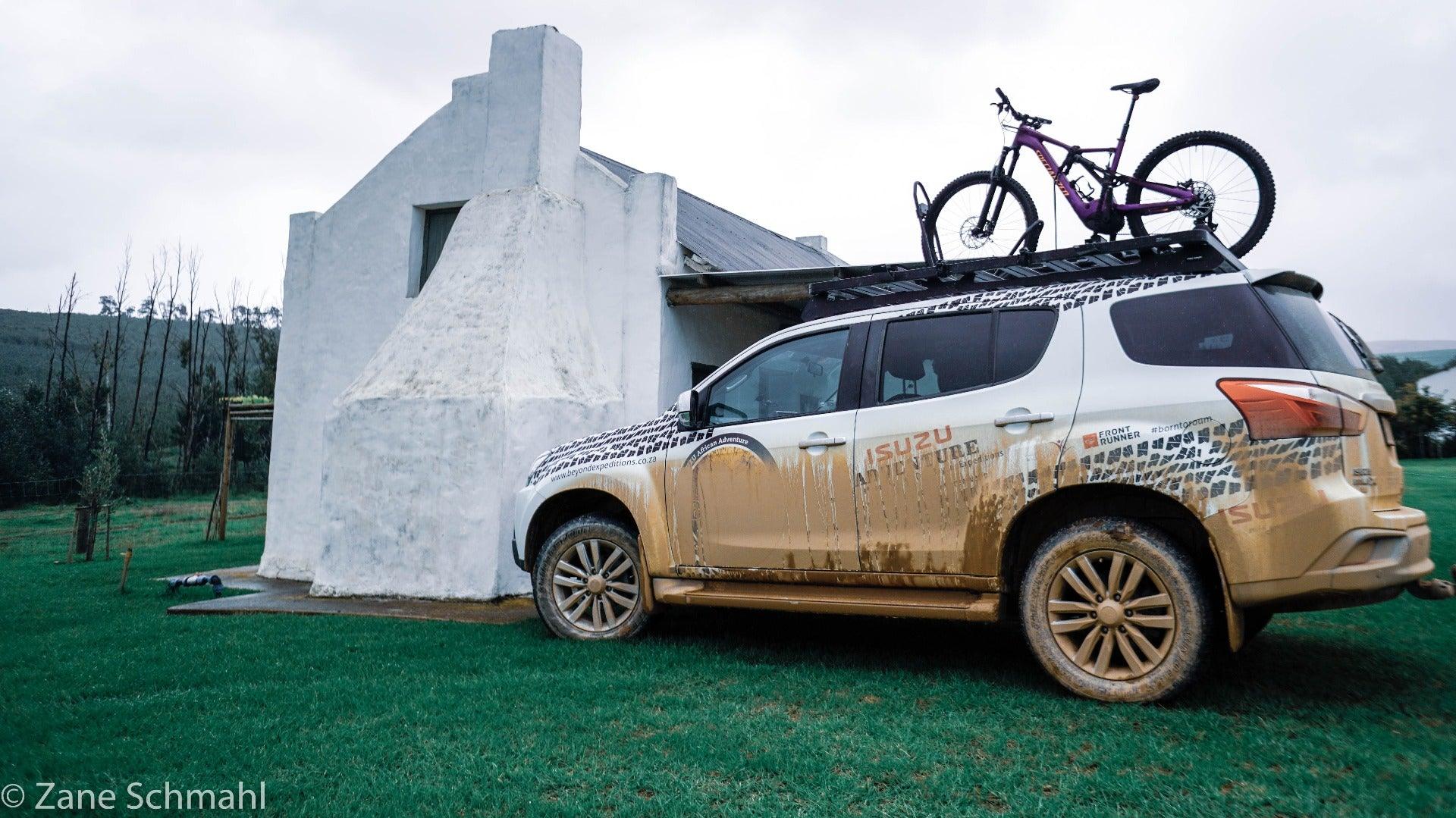 Front Runner - Isuzu MU - X (2017 - 2020) Slimline II Roof Rack Kit - by Front Runner - 4X4OC™ | 4x4 Offroad Centre