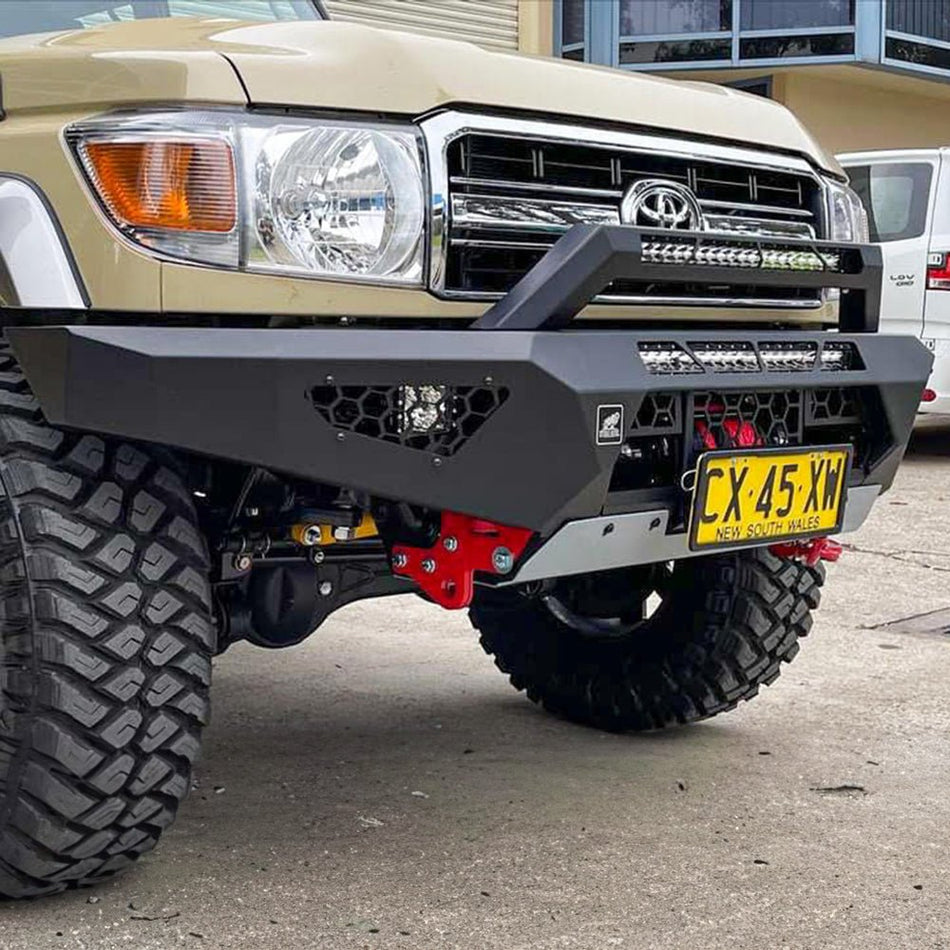 Offroad Animal - Toyota LandCruiser 70 Series (2007 - 2023) 76/78/79 Series Wagon Diesel 4.5ltr TD V8 Offroad Animal Predator Bull Bar - 4x4 Offroad Centre