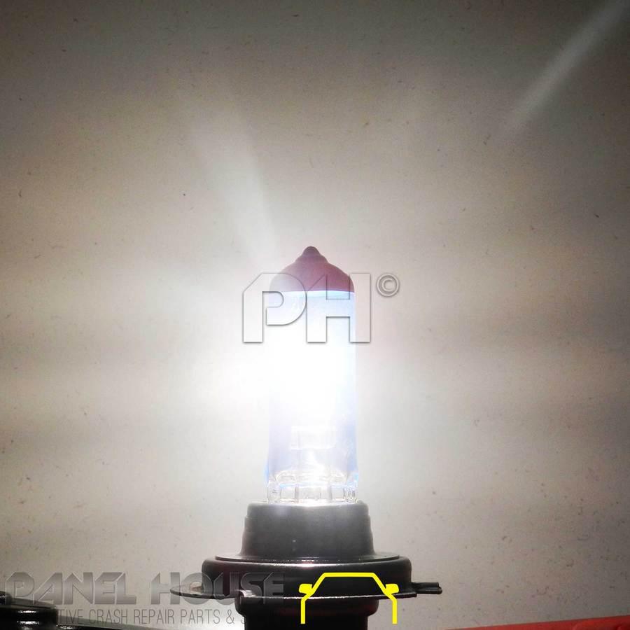 Panel House - Upgrade Halogen Super White Bulbs - Hi & Lo Beam (H1&H7) 5000K Headlight Bulbs - 4X4OC™ | 4x4 Offroad Centre